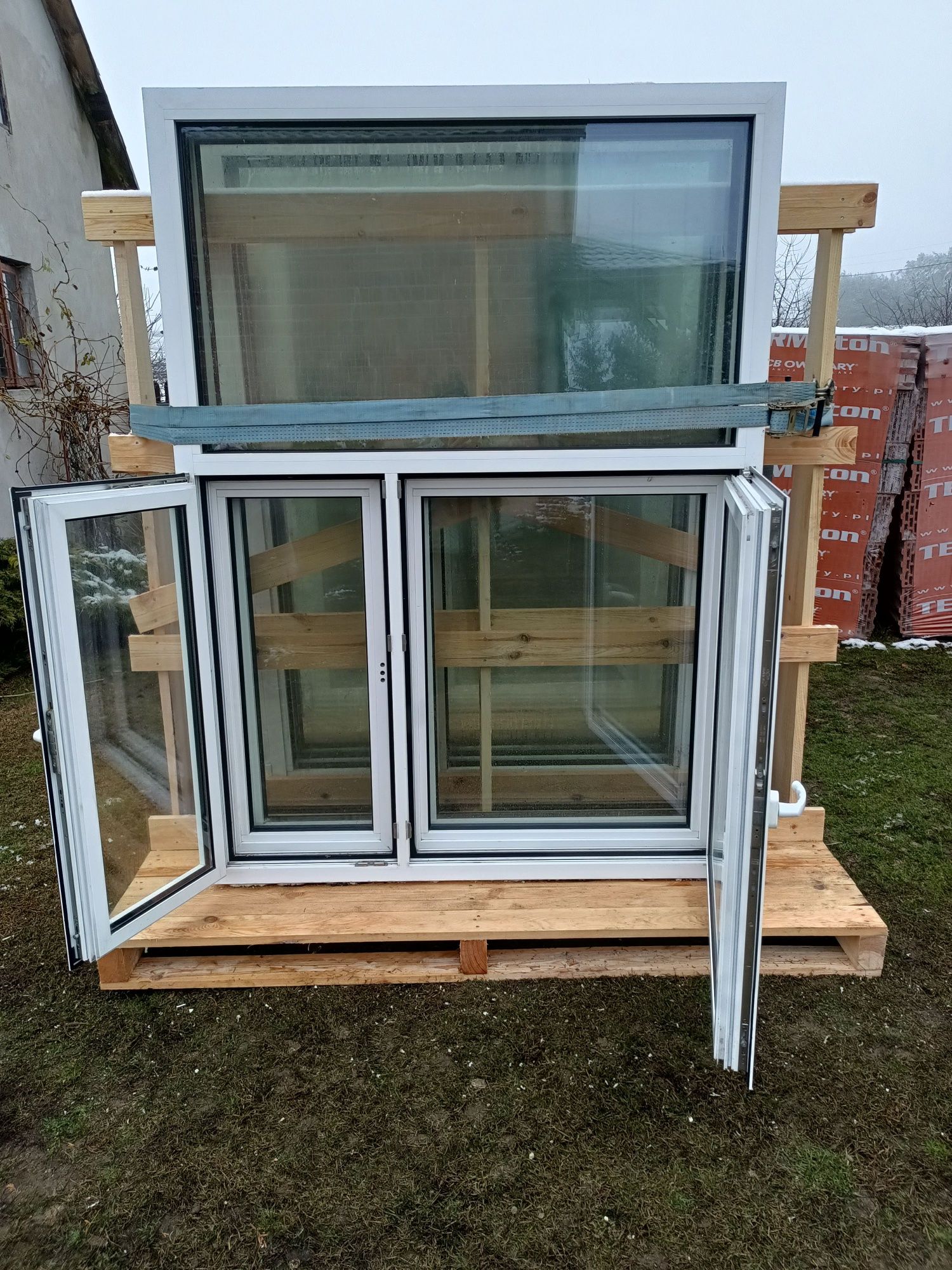 Okno aluminium 145 x 196cm