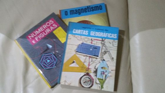 2 Livros da coleção Maravilhas do Mundo e da Ciência