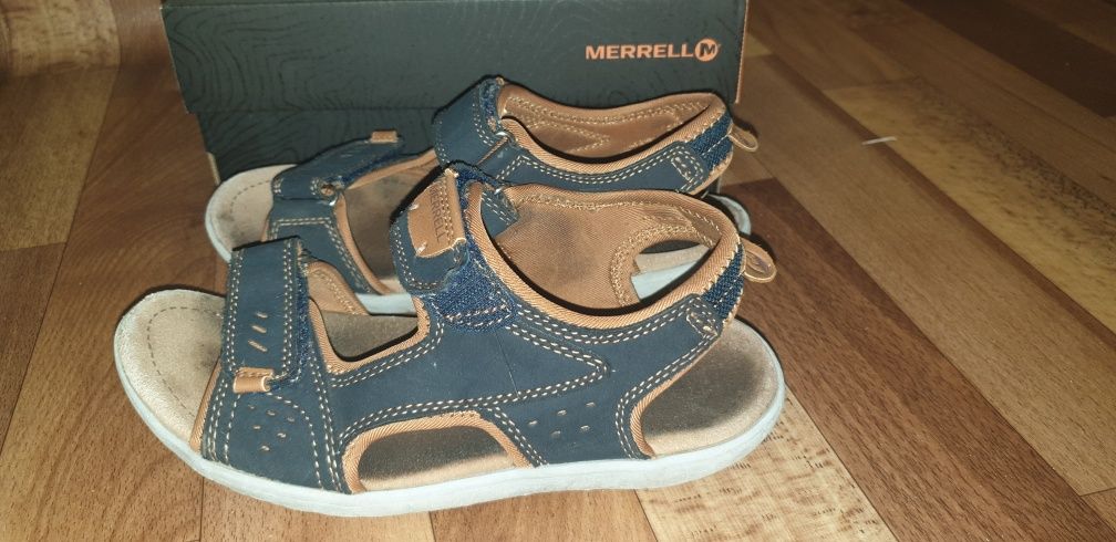 Босоножки Merrell детские,р.35, стелька 22,5см