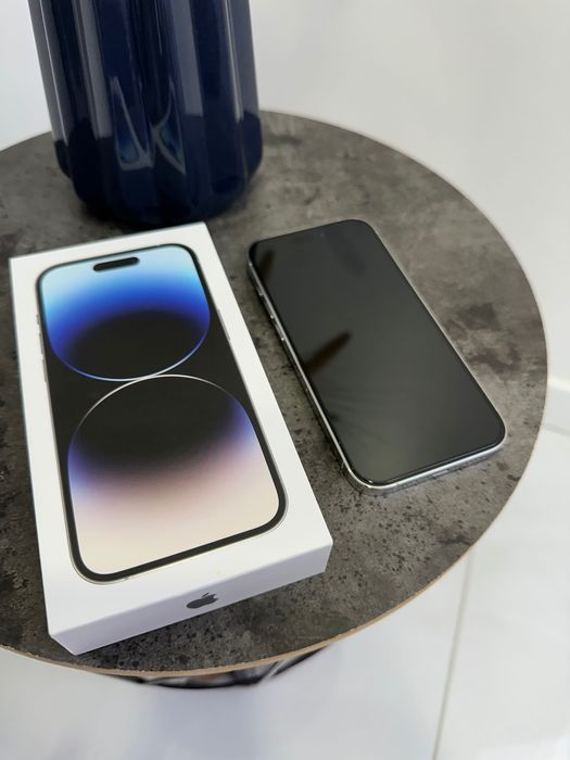 iPhone 14 pro silver