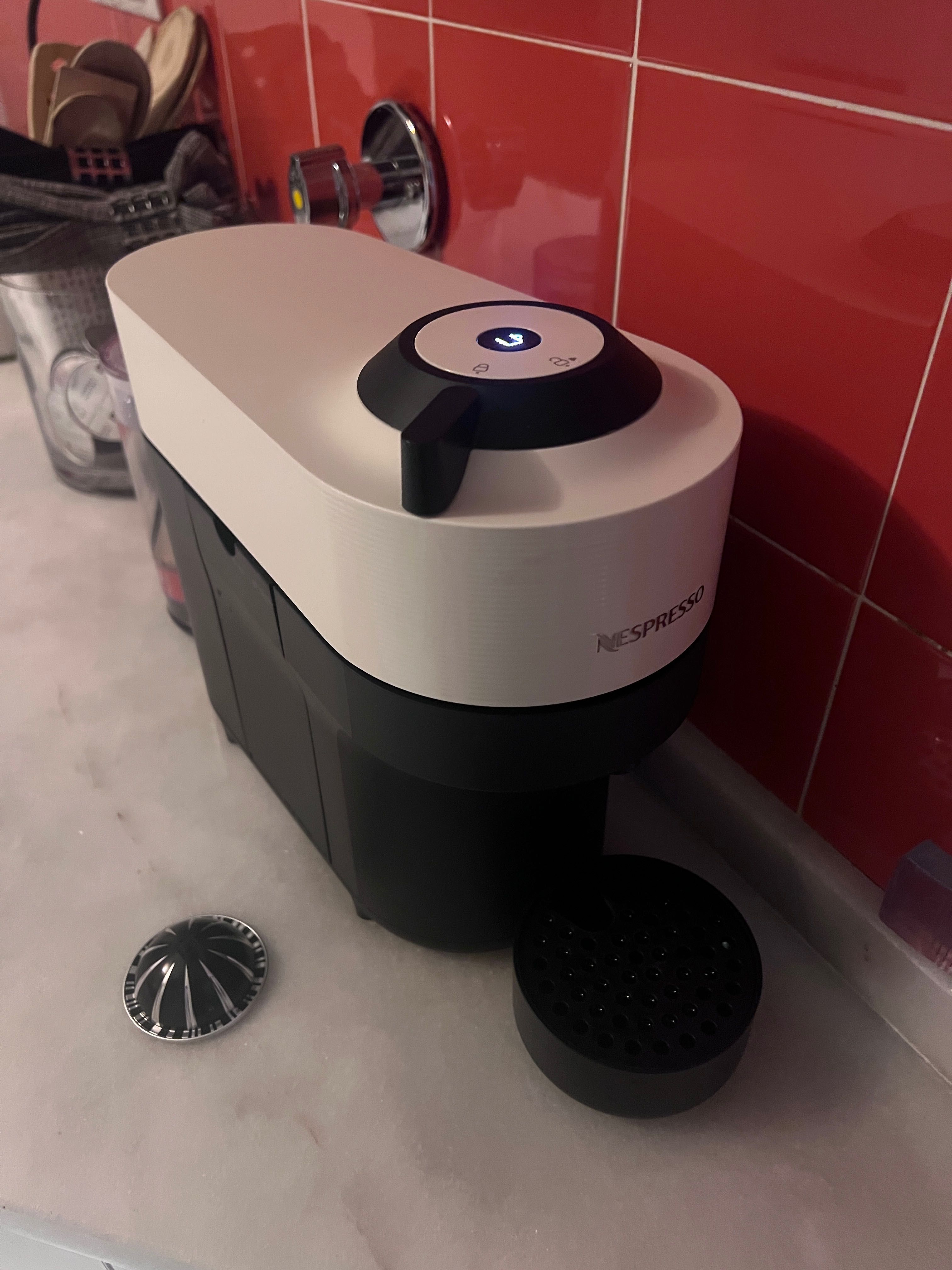 Máquina Nespresso Vertuo branca