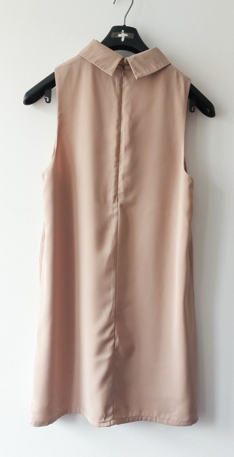 Prosta Beżowa Sukienka z kolnierzem L 40 Glamorous