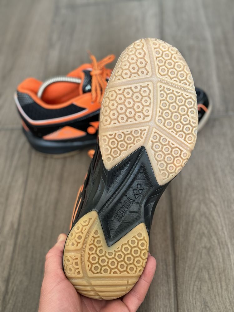 Кроссовки YONEX Power Cushion 40 25.5 см
