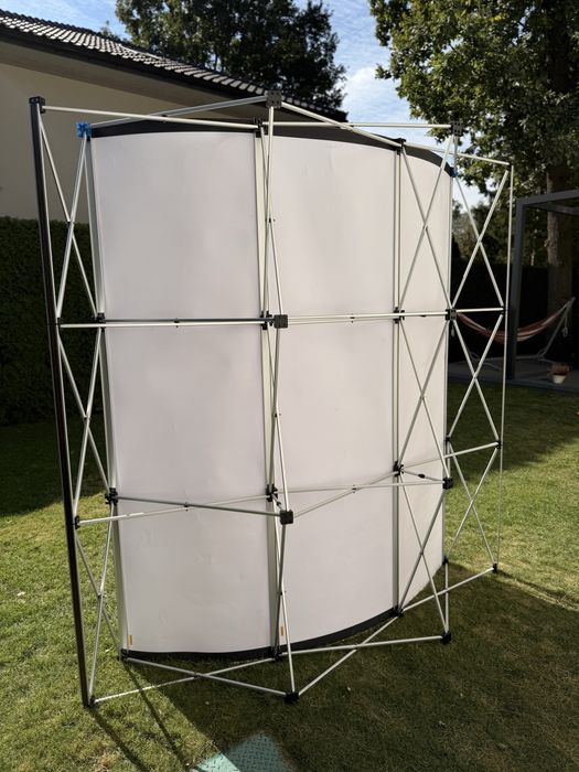 Ścianka reklamowa Pop Up 3x3 Łukowa Magnetyczna Ambona Wystawiennicza
