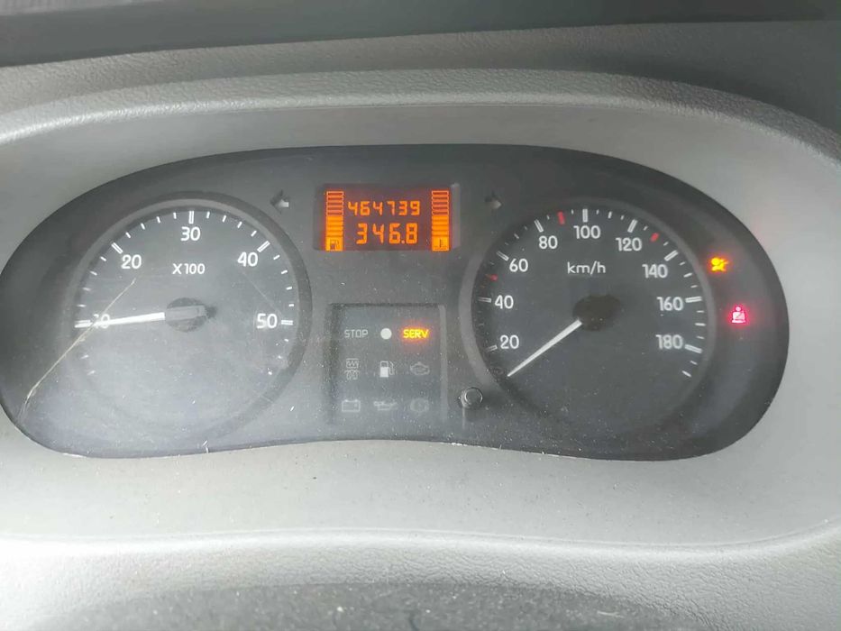 Renault Master 2.5 DCI Furgon 2004r - Hak