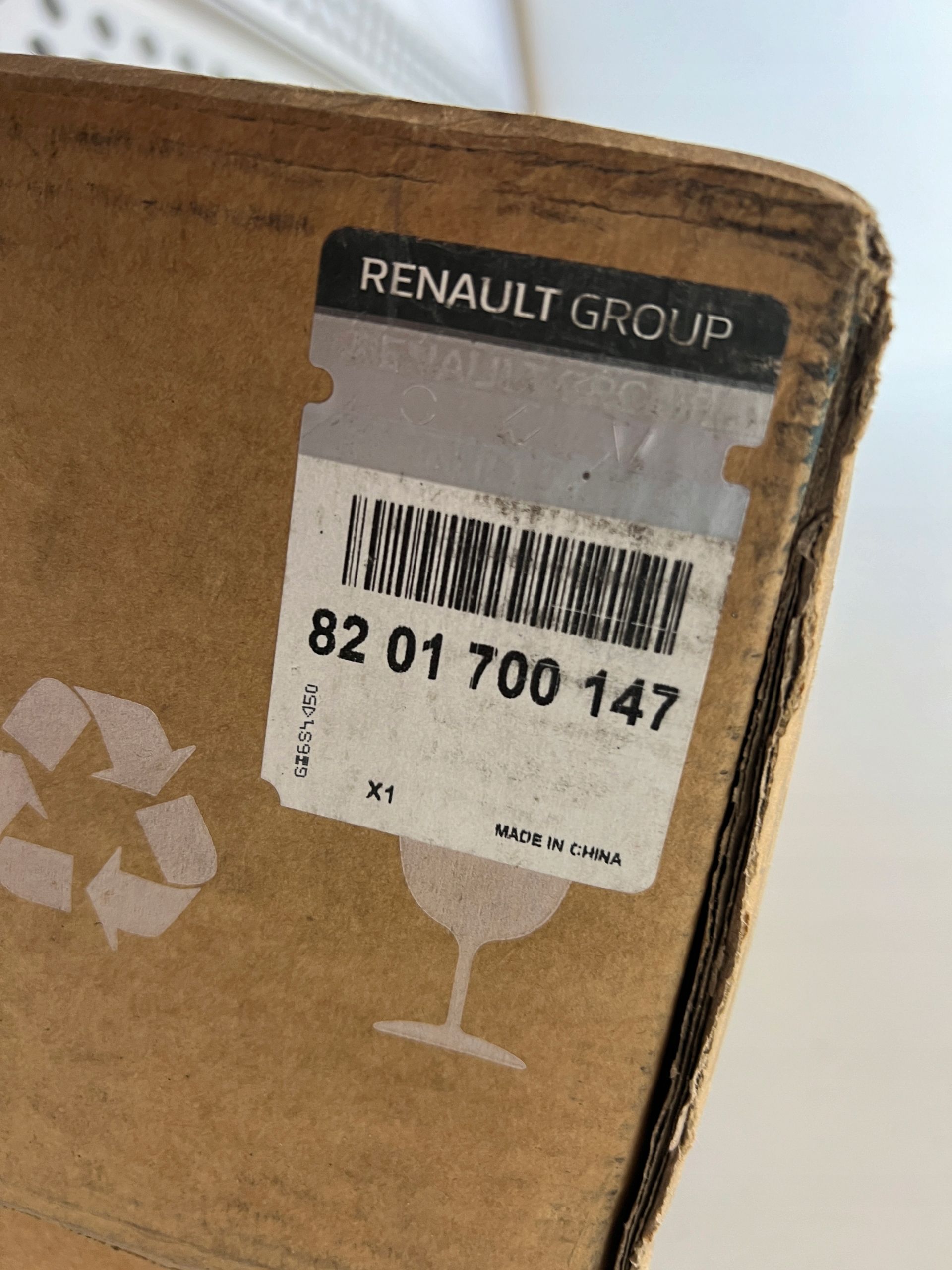 Dacia Duster II Stopnie Boczne Progi Listwy Progowe oryginał Oem N
