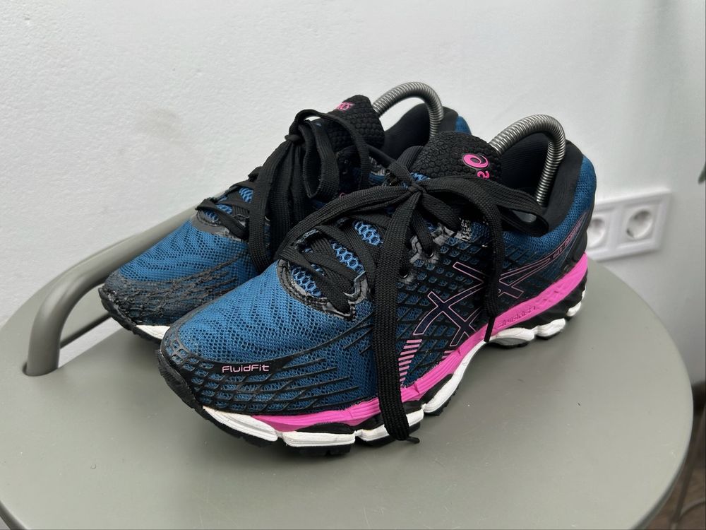 Оригінал! Кросівки Asics Gel Nimbus 38 розмір 02761
