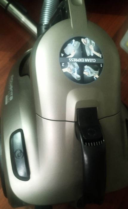 Aspirador Rowenta Compact power cyclonic como novo nunca usado