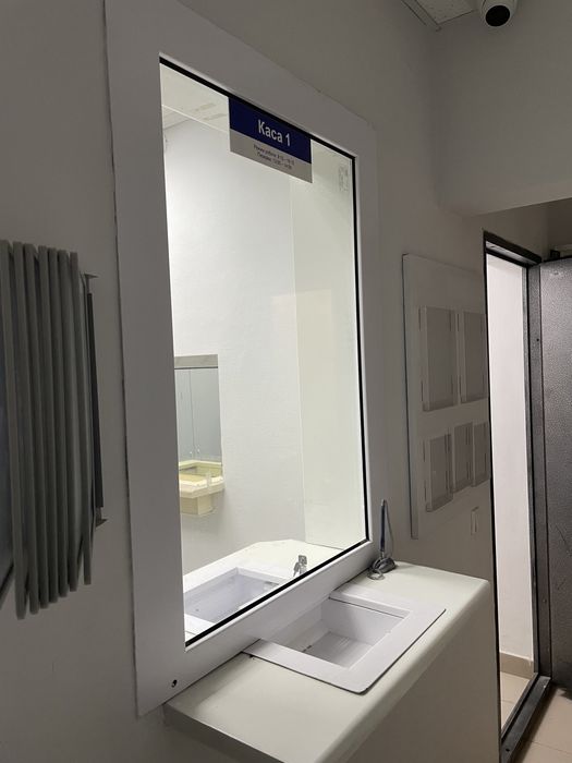 Віконний касовий блок, касова перегородка, вікно броньоване кулетривке