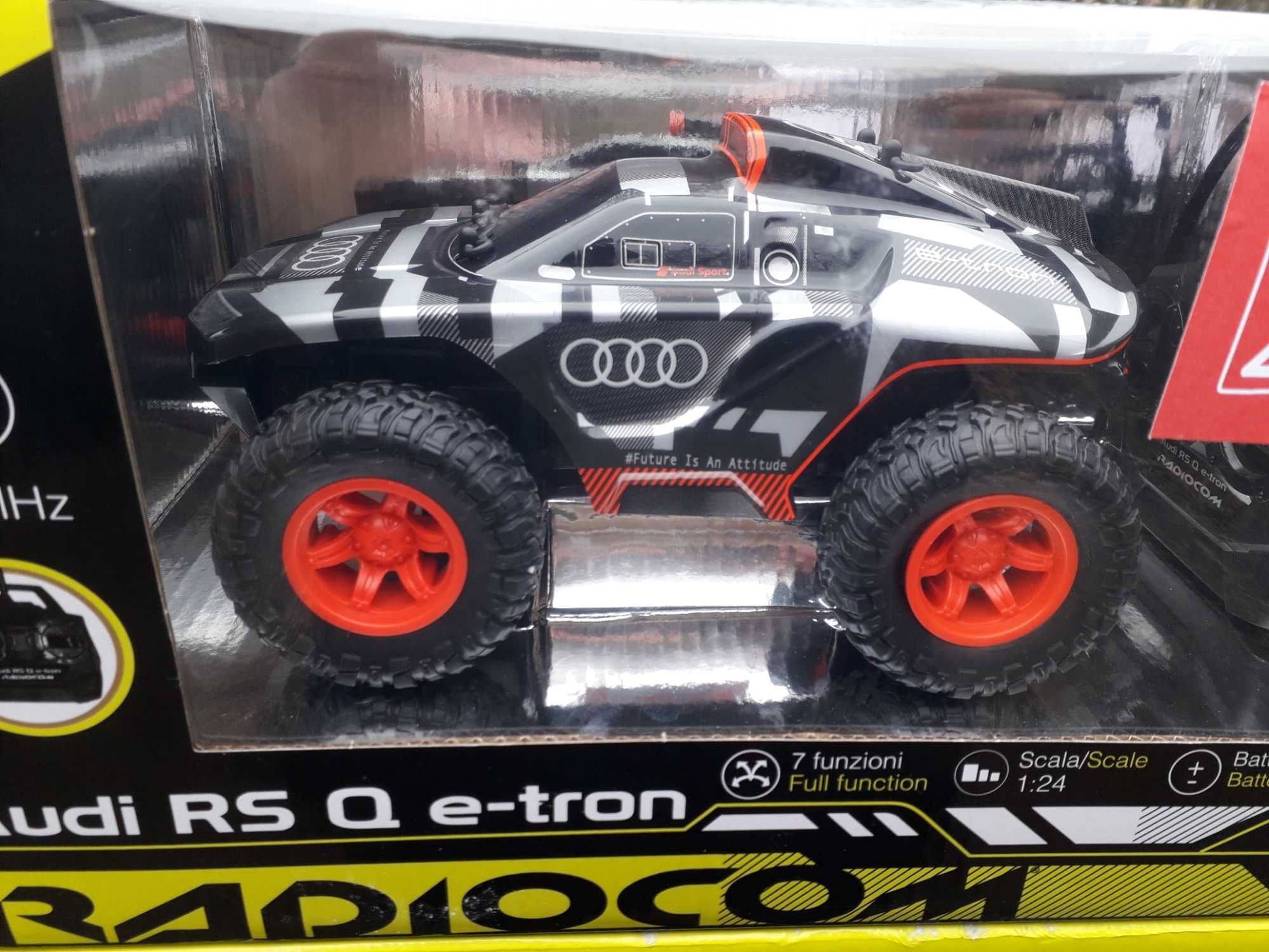 AUDI RS Q e-tron електроавтомобіль з радіокеруванням. НОВИЙ!!
