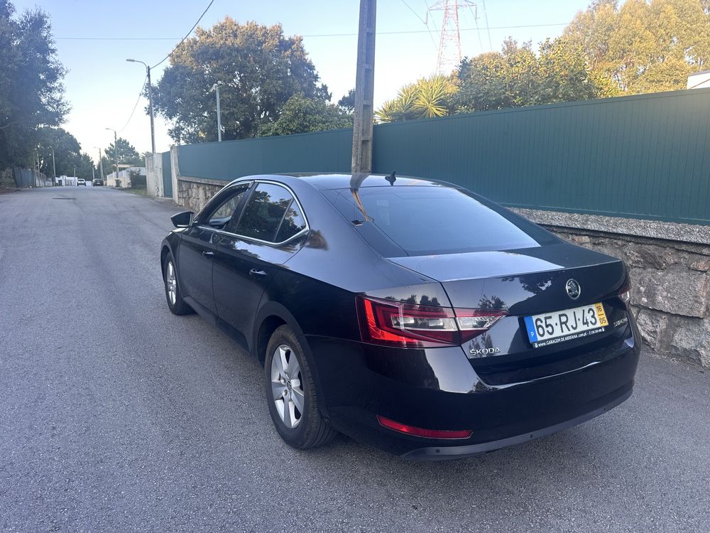 Skoda Superb 2.0 150cv