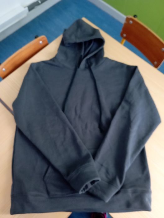 Swet com capuz tamanho M, NOVA