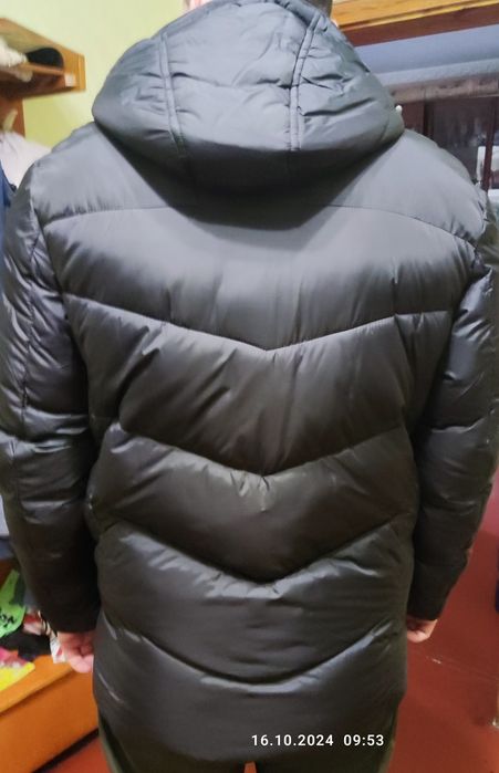 Теплая зимняя куртка