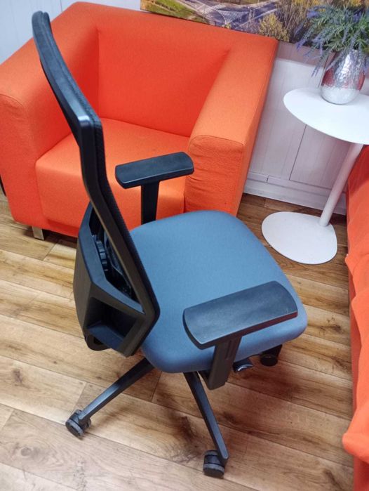 Fotel obrotowy DAUPHINE fotele krzesła biurowe do biur szkół