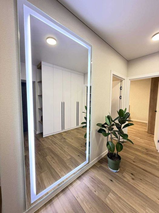 2к Виставка. Дизайнерський ремонт. Якіні меблі.