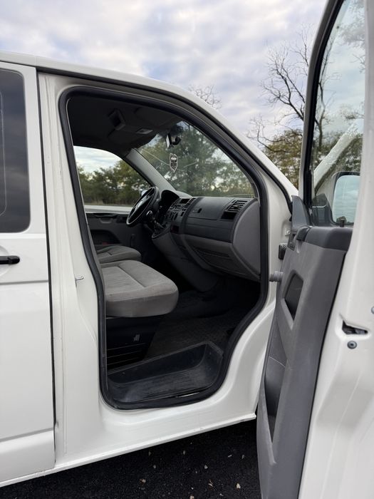 Авто Volkswagen Transporter T5 пасажир 8+1 1.9 TDI