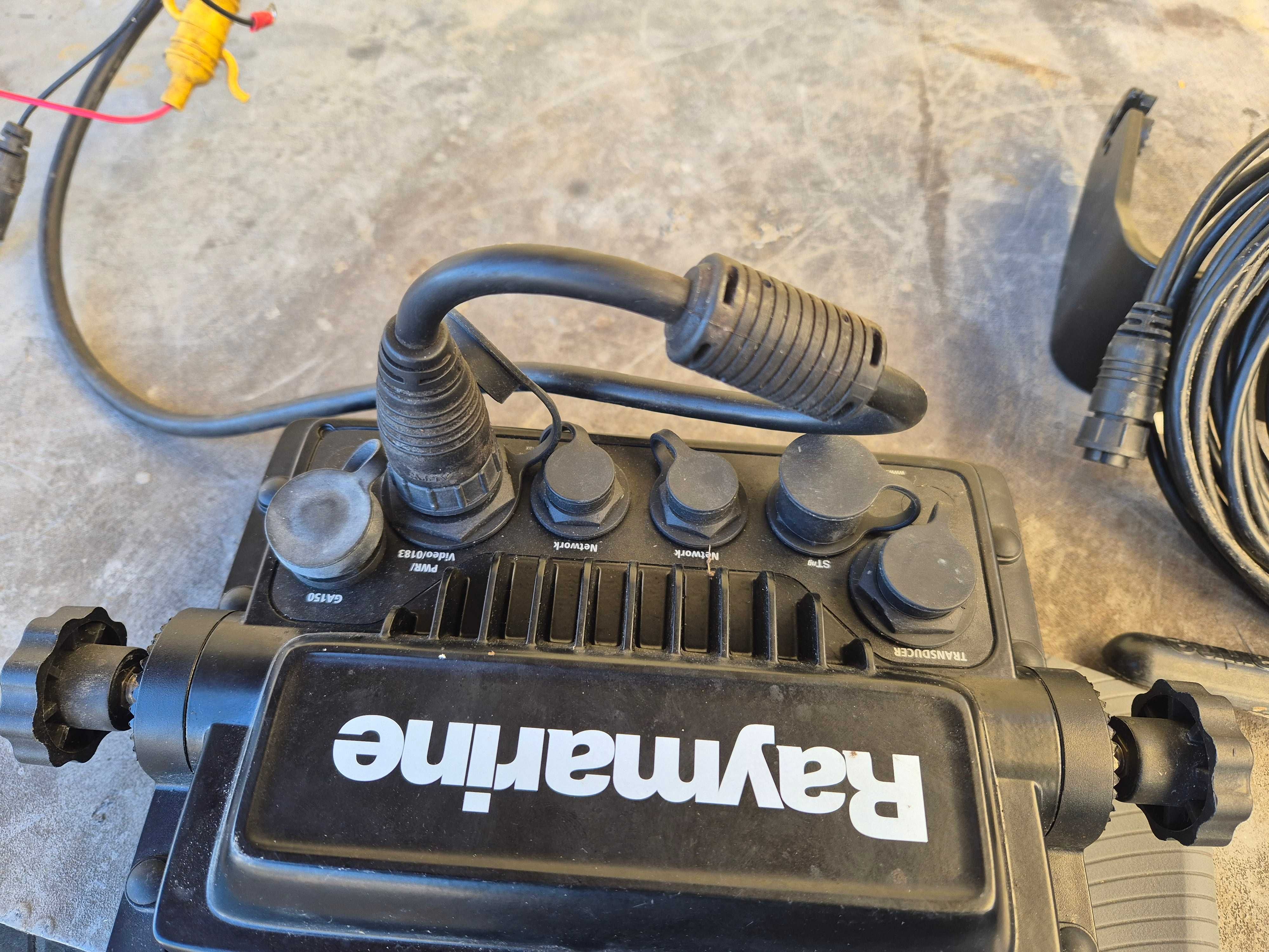 Raymarine A98 9" echosonda ploter map przetwornik