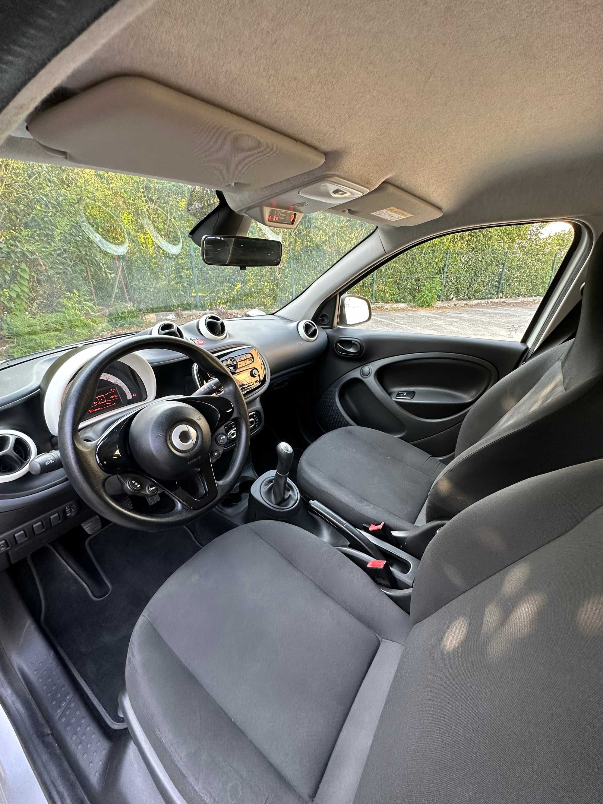 SMART FourFour 1.0