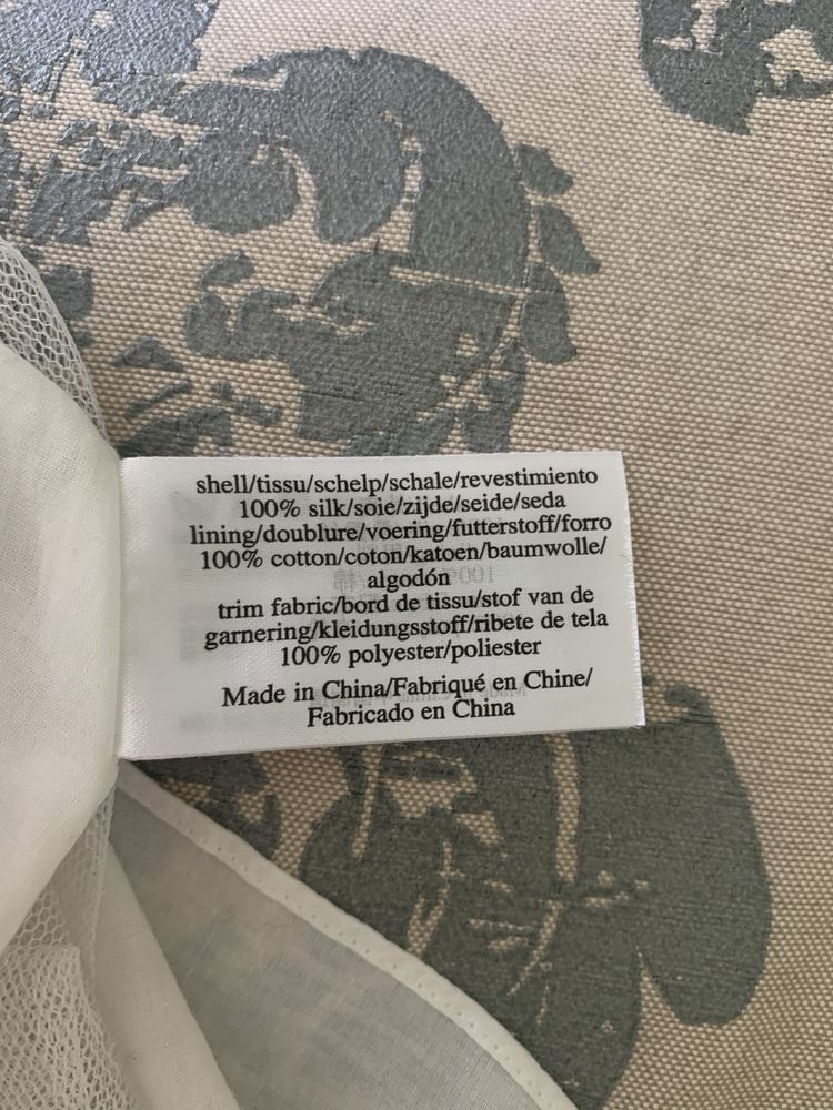 Sukienka jedwabna z halką.