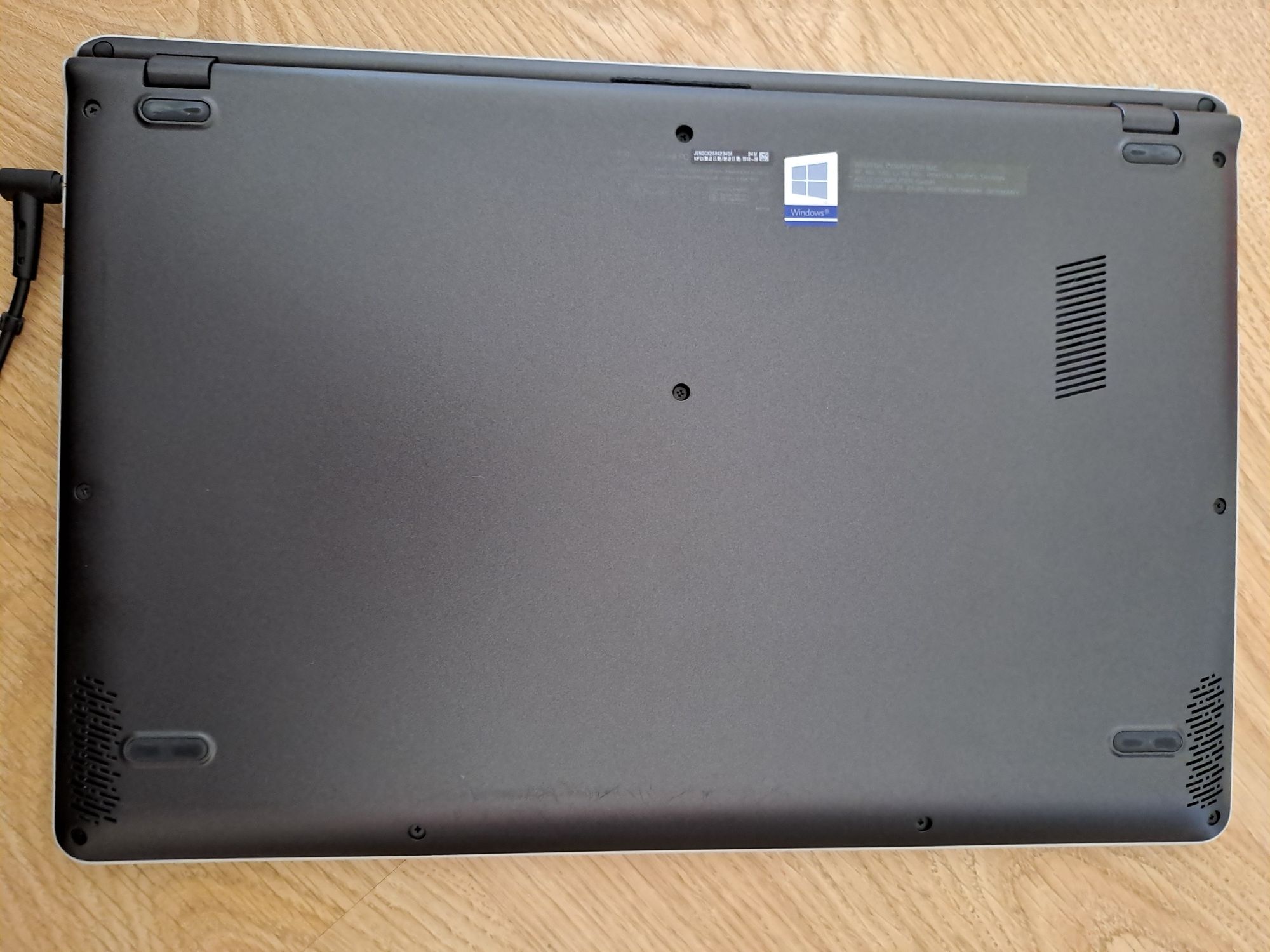 Portátil Asus VivoBook