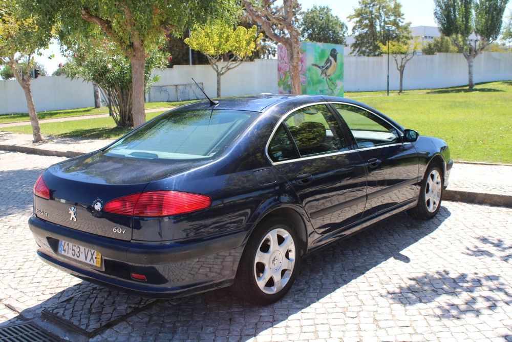 Peugeot 607 2.2HDi 133 Azul Sedan
