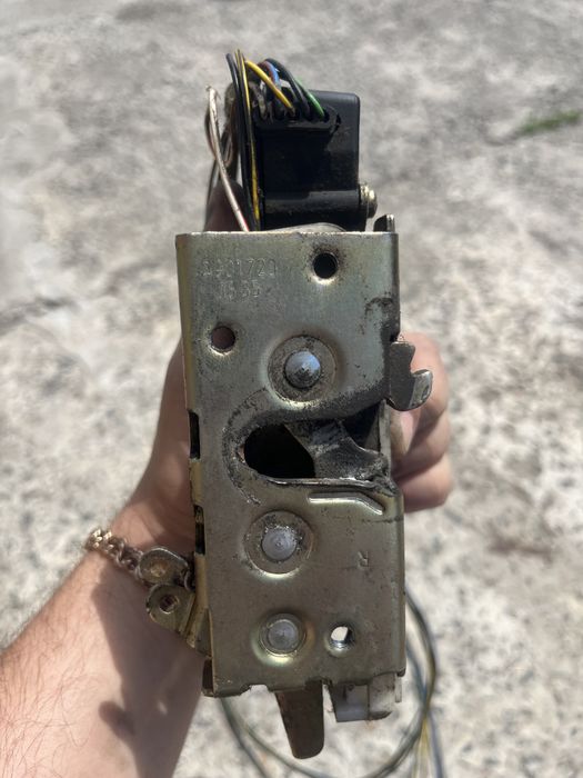 Замок двері лівий Спринтер 903