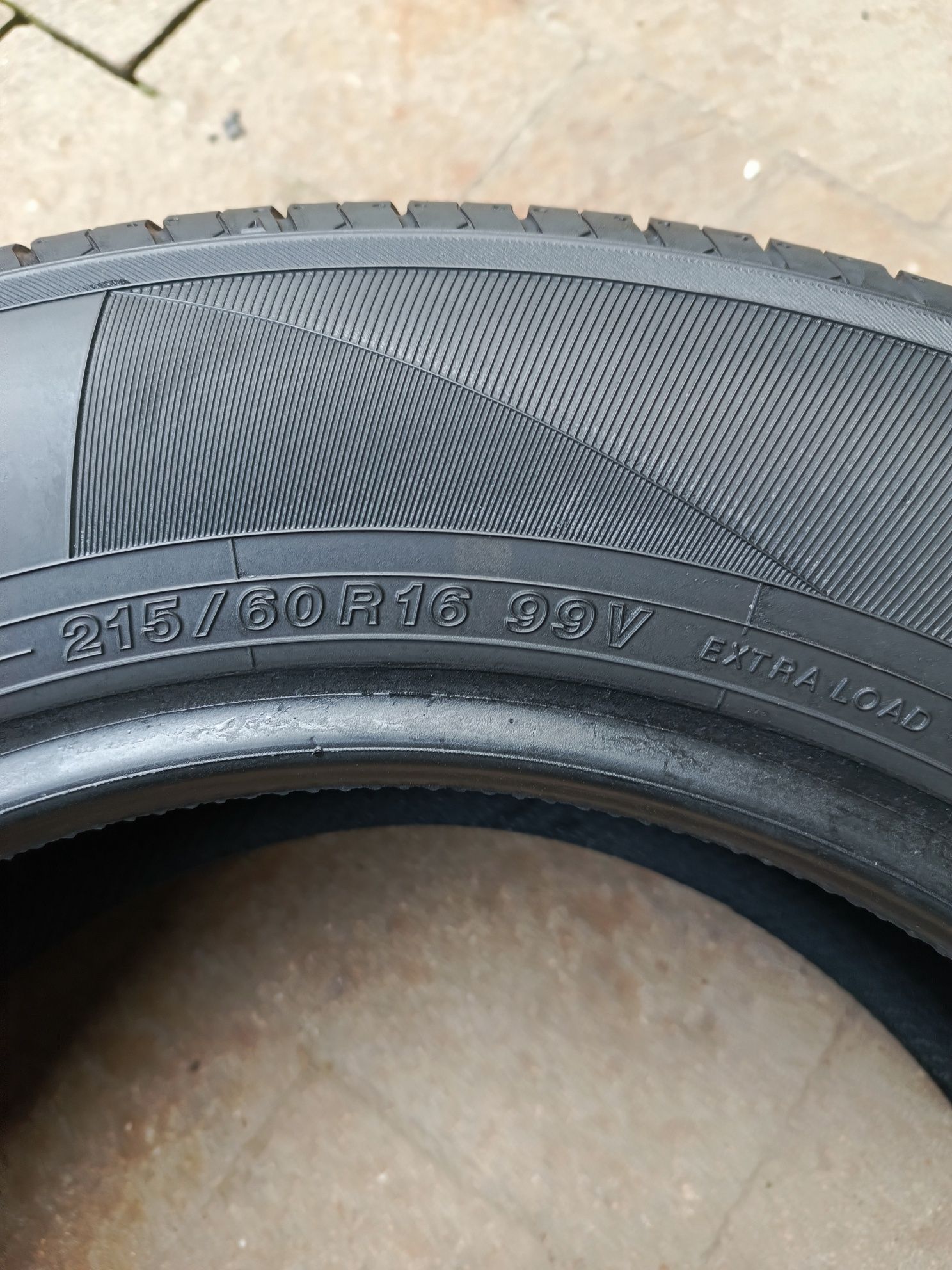 Opony 215/60/R16. 99V. Dot 0922r. YOKOHAMA.