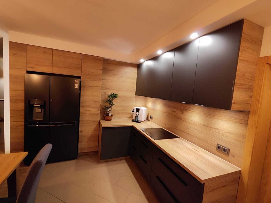 Montaż, skręcanie, naprawa i przeróbki mebli z paczek i innych.