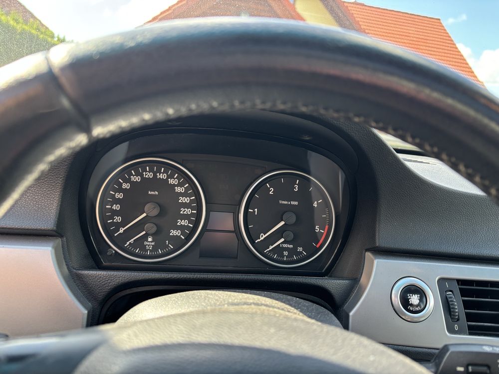BMW E90 2007 rok