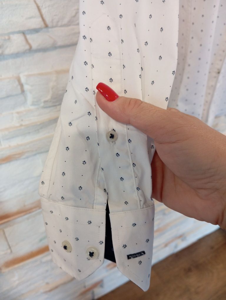 Biała koszula slim fit podwójny kołnierzyk r.S.    W.Gr.P
