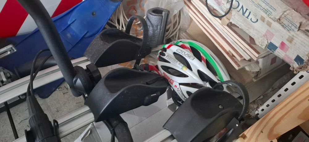Suporte de bicicleta para bola de reboque