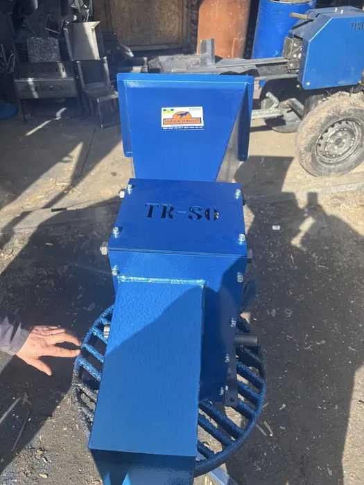 Подрібнювач гілок до трактора TR-80/Измельчитель веток/Гілкоруб