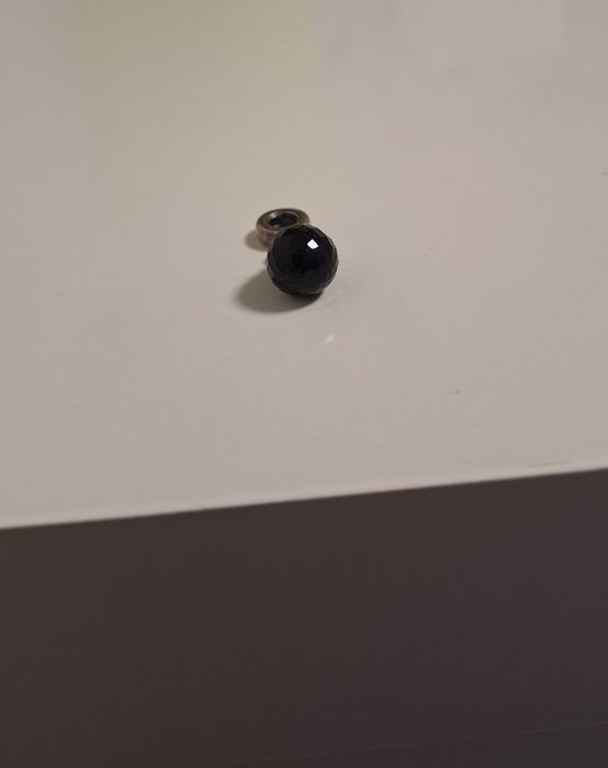 Oryginalna zawieszka Pandora – czarny kryształ fasetowany