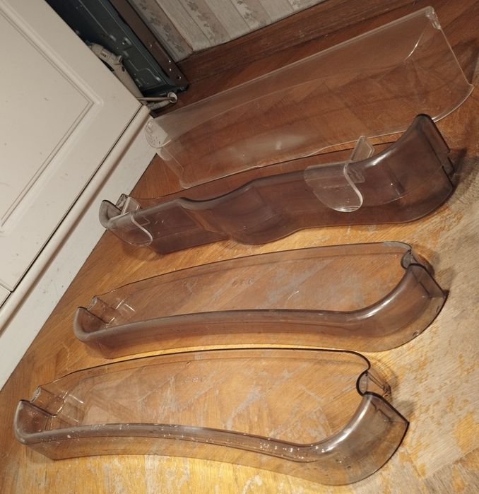 Для холодильника полки почти новые не дорого