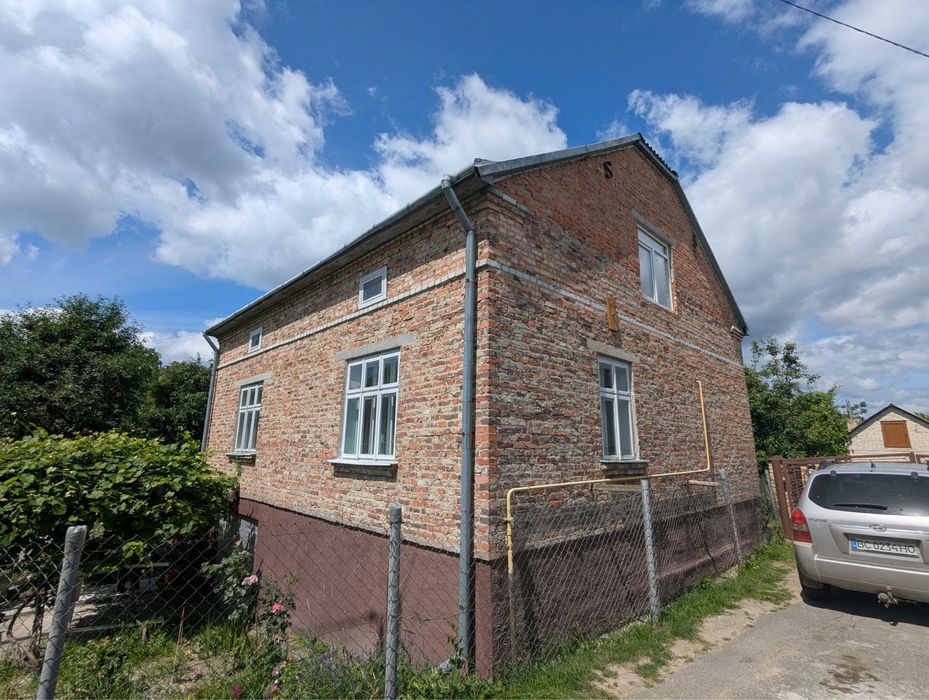 Оренда будинку у Львові ( с.Збиранка), 2 хв. до траснпортної зупинки