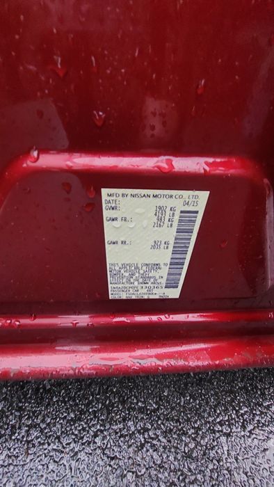 Nissan leaf.  ніссан ліф