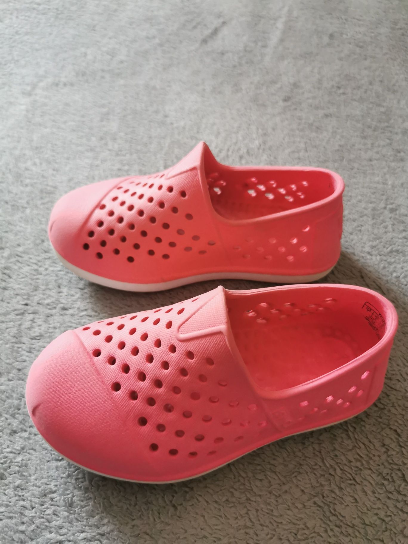 TOMS Romper rozmiar 23.5 14cm różowe buty piankowe dla dziecka