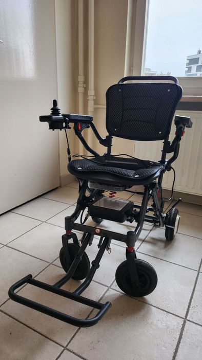 Wózek elektryczny 2 letni