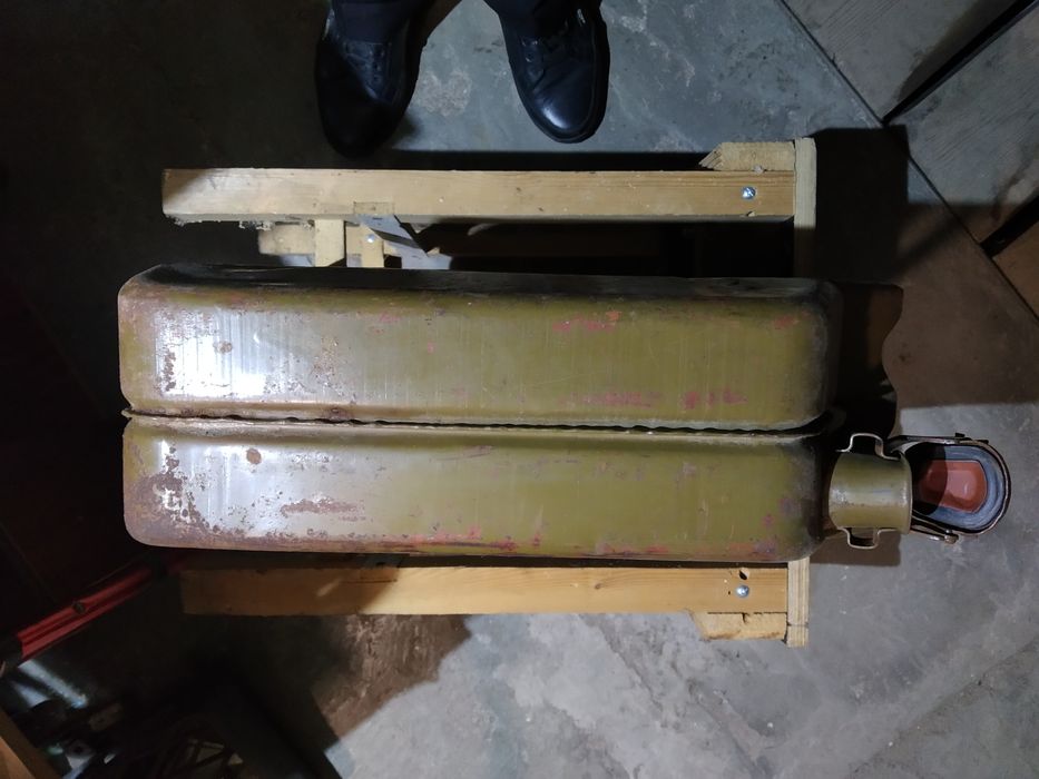 Каністра сталева 20 літрів.