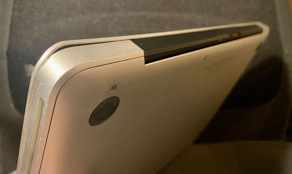 MacBookPro Early 2011 2.7 GHz Core i7 (peças ou reparação)