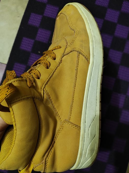 Продам ботинки осенние