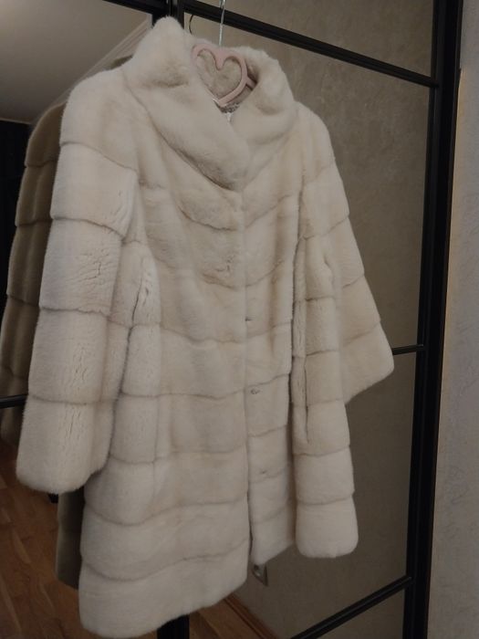 Шуба норка кремового кольору