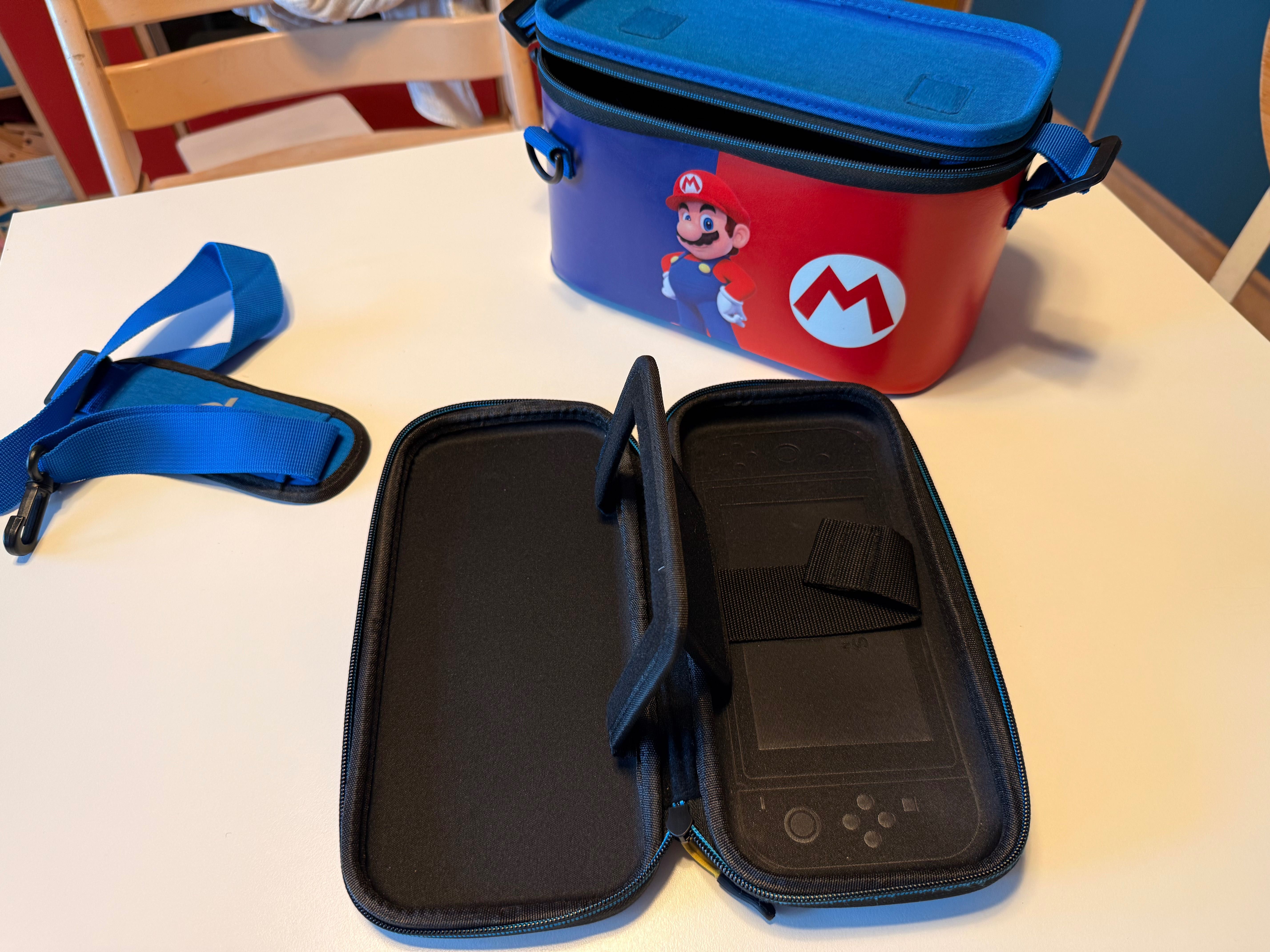 PDP Switch walizka oraz etui Mario