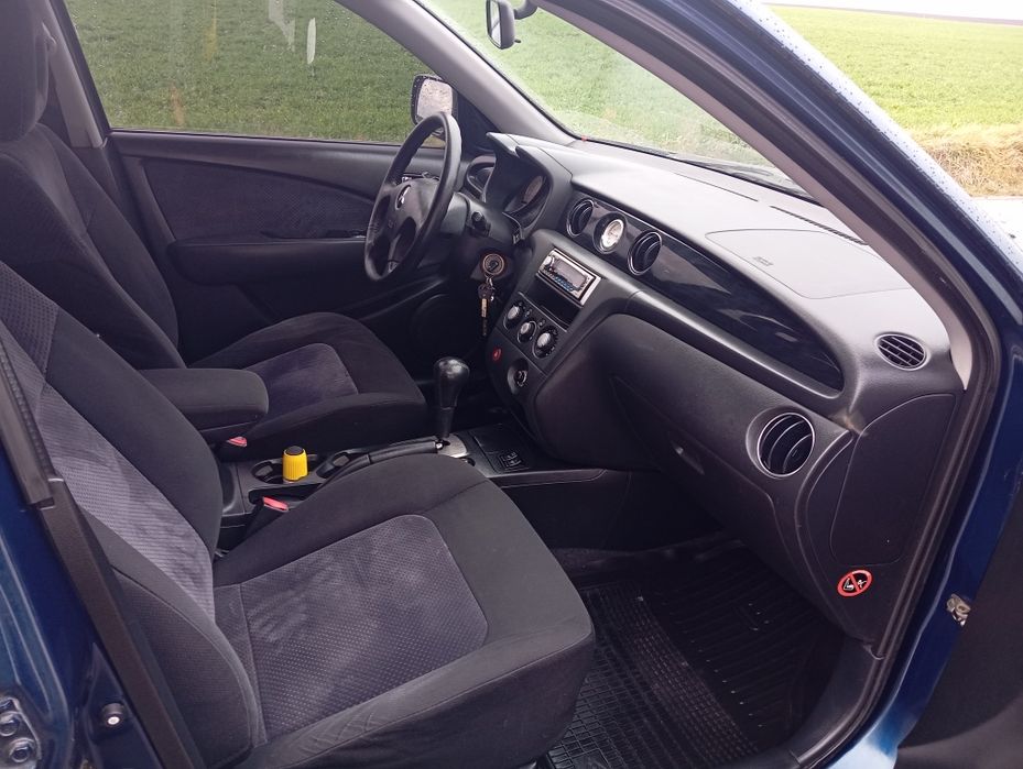 Продам хороше авто Mitsubishi Outllander 2004 року