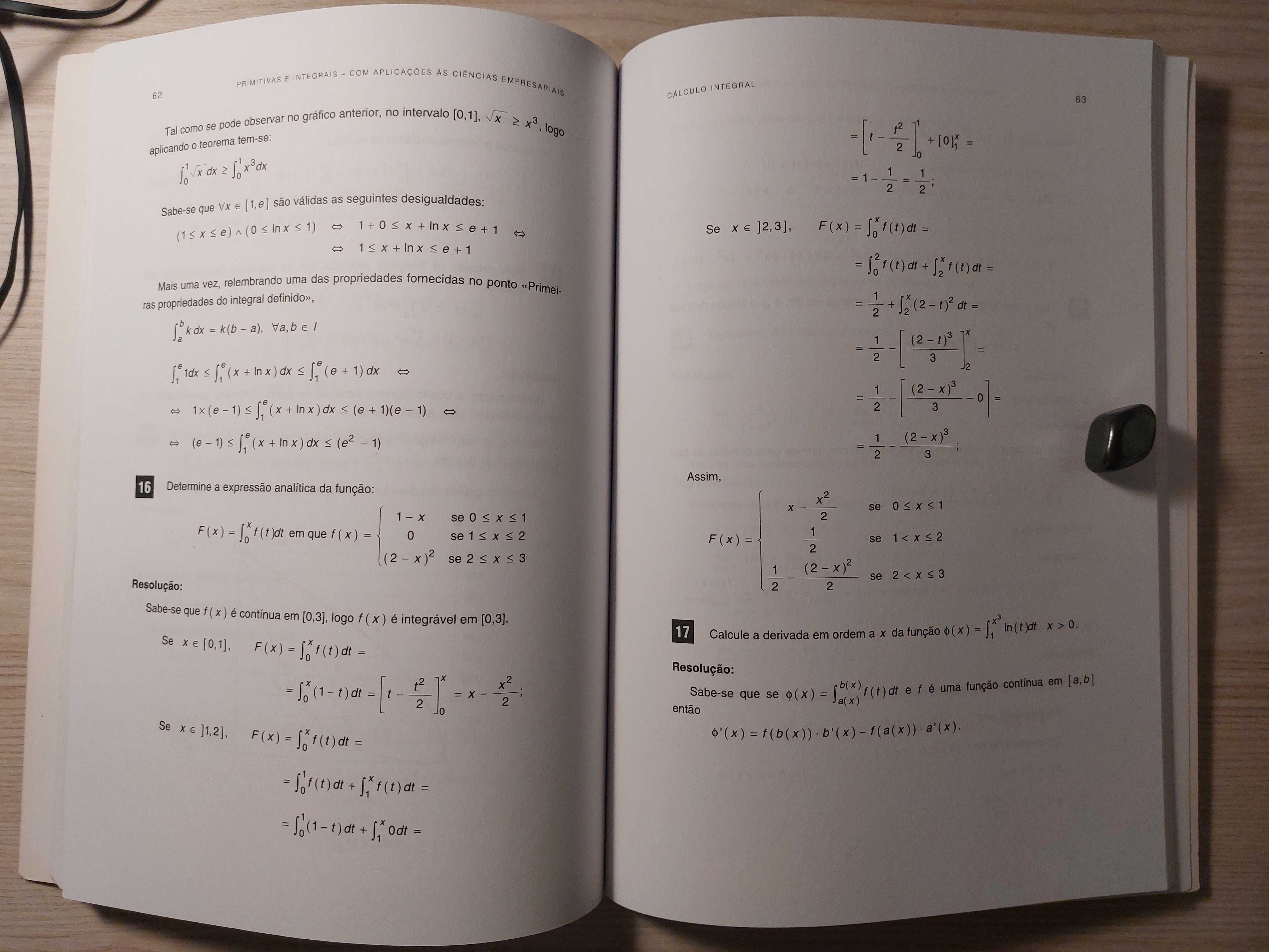 Livro "Matemática: Primitivas e Integrais"