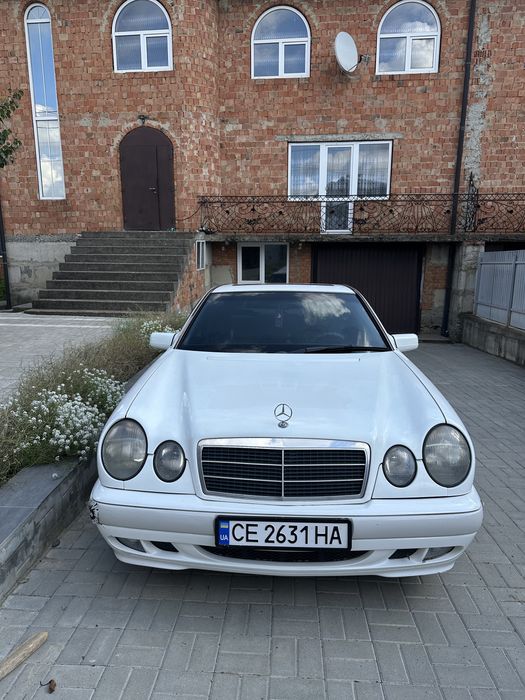 Мерседес 210 2.3 бензин