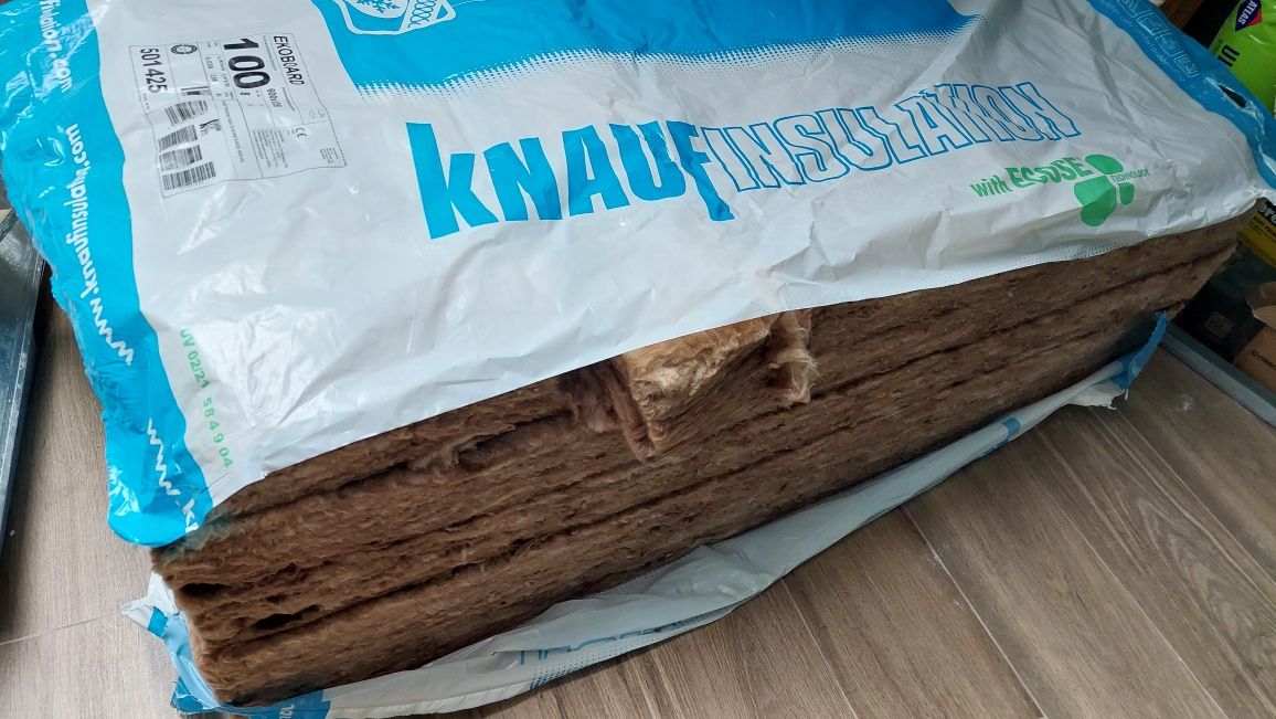 Wełna mineralna szklana izolacja Knauf 10 cm 3,5 paczki - razem 21 m2