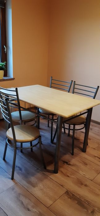 Stół i 4-krzesła