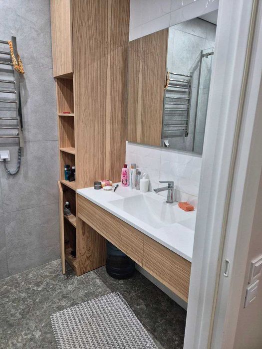 Продам 2 к. кв. новострой, пр. Героев Харькова