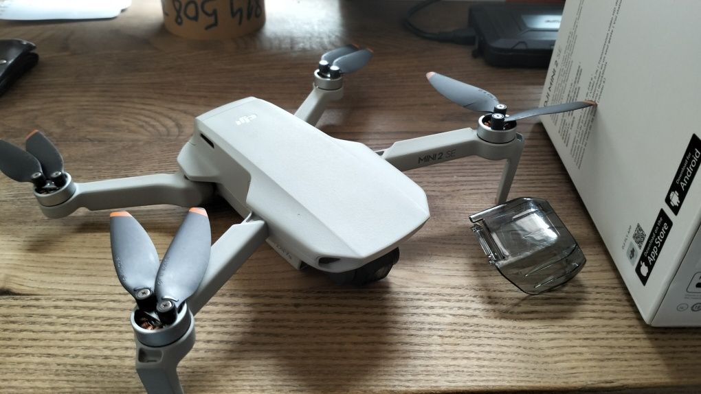 Dron DJI Mini 2SE jak nowy, gwarancja